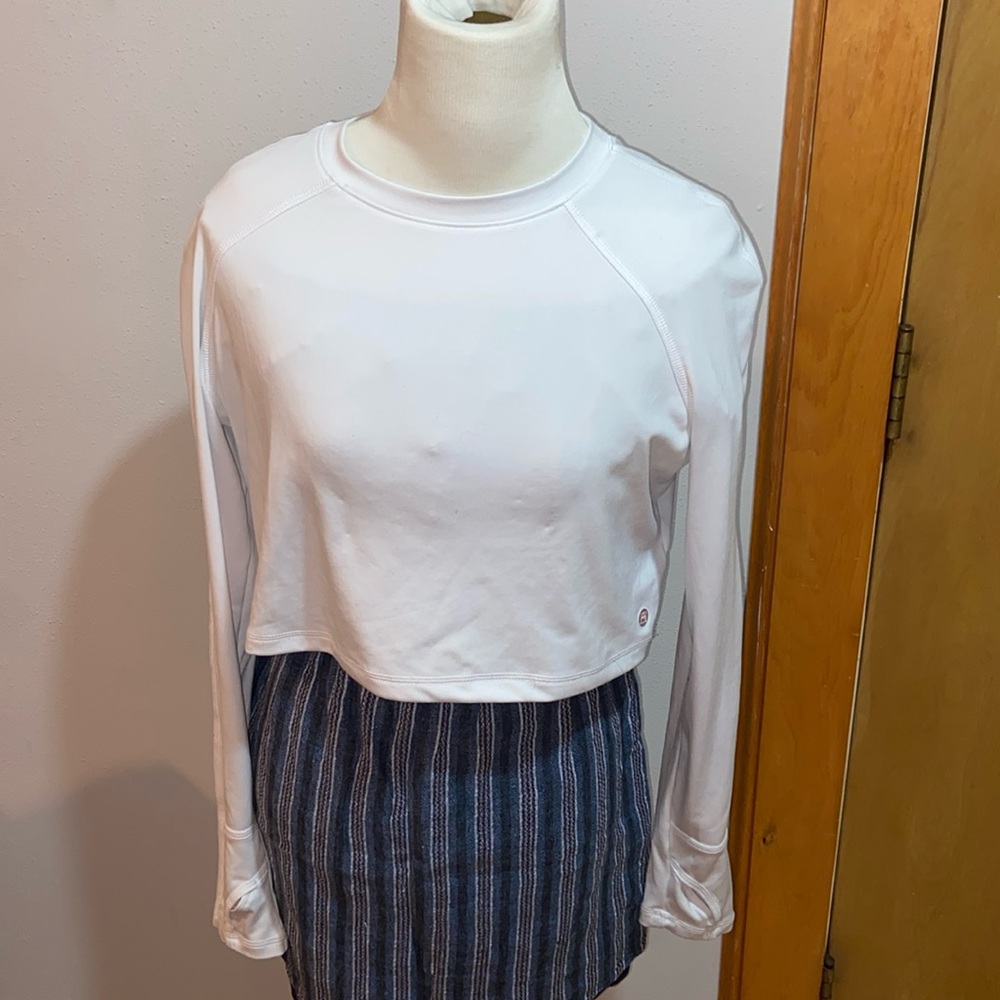 White athletic crop top, size large